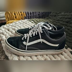 Womans Vans Sz 9